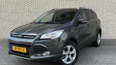 Grijs Gebruikt 2016 Ford Kuga Trend SUV | € 13.950 (Eerlijke prijs)