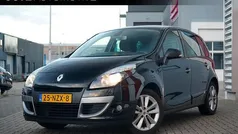 Zwart Gebruikt 2011 Renault Scénic III MPV | € 3.750 (Eerlijke prijs)