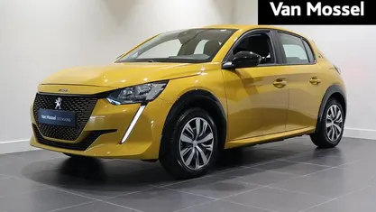 Geel Gebruikt 2022 Peugeot e-208 Active Hatchback | € 15.940 (Goede deal)