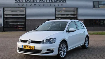 Gebruikt 2017 VW Golf VII Hatchback | € 13.950 (Eerlijke prijs)