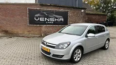 Gebruikt 2004 Opel Astra Cosmo Hatchback | € 1.749 (Eerlijke prijs)