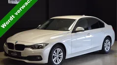 Gebruikt 2018 BMW 318 Comfort Edition Sedan | € 18.950 (Eerlijke prijs)