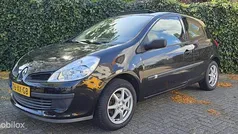 Zwart Gebruikt 2007 Renault Clio II Hatchback | € 2.450 (Eerlijke prijs)