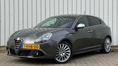 Occasion Alfa Romeo Giulietta Business 170 PK (125 kW) 2013 Grijs Hatchback