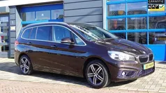 Bruin Gebruikt 2016 BMW 218 Sport Line Stationwagen | € 11.950 (Eerlijke prijs)
