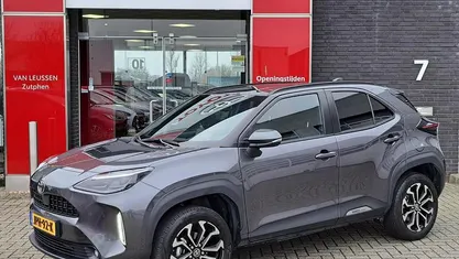 Gebruikt 2025 Toyota Yaris Cross Edition SUV | € 28.900 (Eerlijke prijs)