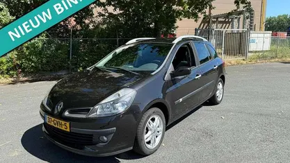 Occasion Renault Clio GrandTour Dynamique 101 PK (74 kW) 2008 Stationwagen