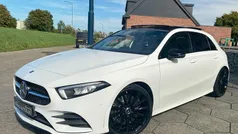 Wit Gebruikt 2018 Mercedes A250 Premium Plus Hatchback | € 27.445 (Eerlijke prijs)