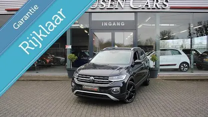 Zwart (metallic) Gebruikt 2022 VW T-Cross Style SUV | € 23.500 (Eerlijke prijs)
