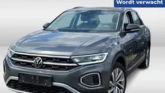 Grijs Gebruikt 2022 VW T-Roc Style SUV | € 29.950 (Eerlijke prijs)