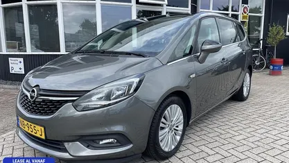 Grijs Gebruikt 2017 Opel Zafira Business MPV | € 11.649 (Eerlijke prijs)