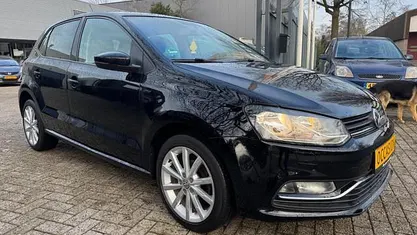 Occasion 2016 VW Polo Highline Hatchback | € 9.799 (Eerlijke prijs)