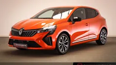 Oranje Gebruikt 2024 Renault Clio V Techno Hatchback | € 21.995 (Eerlijke prijs)