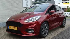 Rood Gebruikt 2021 Ford Fiesta ST-Line Hatchback | € 17.250 (Eerlijke prijs)