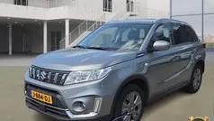 Gebruikt 2020 Suzuki Vitara SUV | € 19.399 (Eerlijke prijs)
