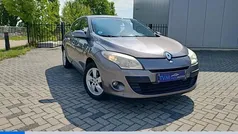 Grijs Gebruikt 2010 Renault Mégane III Dynamique Hatchback | € 2.990 (Eerlijke prijs)