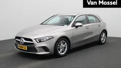 Grijs Gebruikt 2020 Mercedes A180 Business Hatchback | € 19.900 (Super prijs)