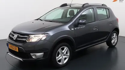 Gebruikt 2016 Dacia Sandero Hatchback | € 6.450 (Eerlijke prijs)