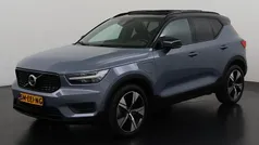 Grijs Gebruikt 2022 Volvo XC40 R-Design SUV | € 35.895 (Eerlijke prijs)