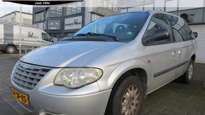 Grijs Gebruikt 2005 Chrysler Voyager MPV | € 2.900 (Goede deal)