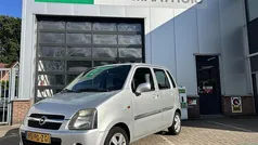 Grijs Gebruikt 2004 Opel Agila Hatchback | € 1.499 (Eerlijke prijs)