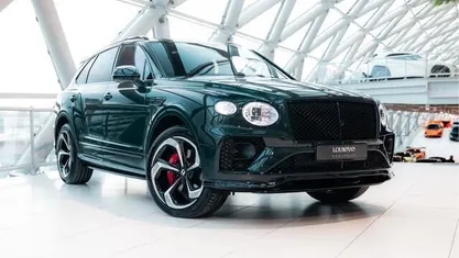 Groen Gebruikt 2023 Bentley Bentayga SUV | € 267.950 (Eerlijke prijs)