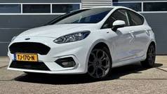 Wit Gebruikt 2018 Ford Fiesta ST-Line Hatchback | € 13.495 (Eerlijke prijs)