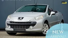 Grijs Gebruikt 2009 Peugeot 207 CC Cabriolet | € 3.940 (Eerlijke prijs)