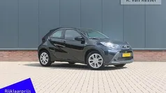 Gebruikt 2023 Toyota Aygo Play Hatchback | € 15.990 (Goede deal)