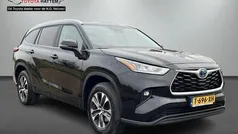 Zwart Gebruikt 2023 Toyota Highlander SUV | € 54.901 (Eerlijke prijs)