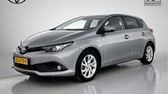 Grijs Gebruikt 2019 Toyota Auris Hybrid Plus Hatchback | € 19.945 (Eerlijke prijs)