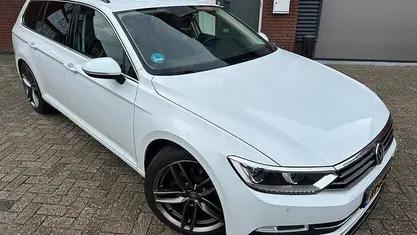 Occasion VW Passat Comfortline 150 PK (110 kW) 2019 Wit Stationwagen