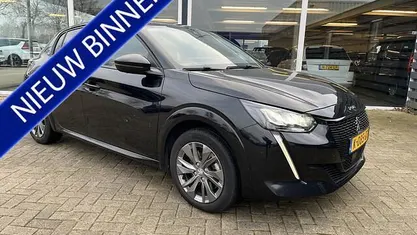 Occasion 2020 Peugeot e-208 Allure Hatchback | € 11.450 (Eerlijke prijs)