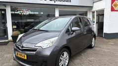 Grijs Gebruikt 2014 Toyota Verso-S Comfort MPV | € 13.950 (Eerlijke prijs)