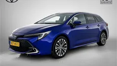 Blauw Gebruikt 2025 Toyota Corolla Hybrid Stationwagen | € 32.450 (Eerlijke prijs)