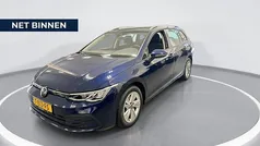 Blauw Gebruikt 2023 VW Golf VIII Life Stationwagen | € 26.940 (Eerlijke prijs)