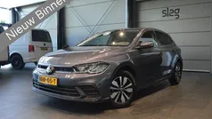 Grijs Gebruikt 2024 VW Polo Move Hatchback | € 24.900 (Eerlijke prijs)