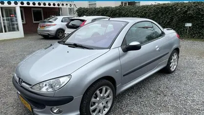 Occasion Peugeot 206 136 PK (100 kW) 2001 Cabriolet