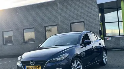 Occasion 2015 Mazda 3 Hatchback | € 11.950 (Eerlijke prijs)