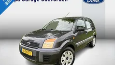 Gebruikt 2006 Ford Fusion MPV | € 2.950 (Eerlijke prijs)