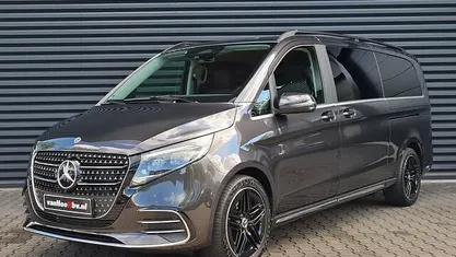 Gebruikt 2025 Mercedes V300 AMG line MPV | € 119.900