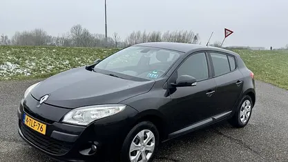 Occasion 2009 Renault Mégane III Expression Hatchback | € 2.750 (Eerlijke prijs)