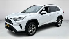 Wit Gebruikt 2020 Toyota RAV4 Hybrid SUV | € 31.900 (Eerlijke prijs)