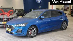 Blauw Gebruikt 2024 Ford Focus ST-Line X Hatchback | € 26.945 (Eerlijke prijs)
