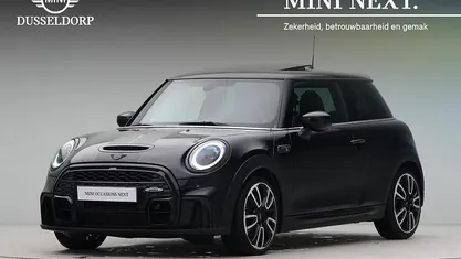 Zwart Occasion 2021 Mini Cooper S Hatchback | € 27.750 (Eerlijke prijs)