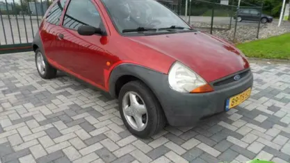 Bruin Gebruikt 1999 Ford Ka Hatchback | € 550 (Goede deal)