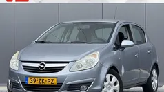 Grijs, metallic lak Gebruikt 2008 Opel Corsa Enjoy Hatchback | € 1.948 (Goede deal)