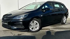 Zwart Gebruikt 2021 Opel Astra Edition Stationwagen | € 14.445 (Eerlijke prijs)