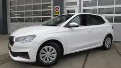 Wit Gebruikt 2022 Skoda Fabia Ambition Hatchback | € 14.940 (Eerlijke prijs)