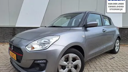 Occasion Suzuki Swift Comfort 90 PK (66 kW) 2020 Grijs, metallic lak Hatchback